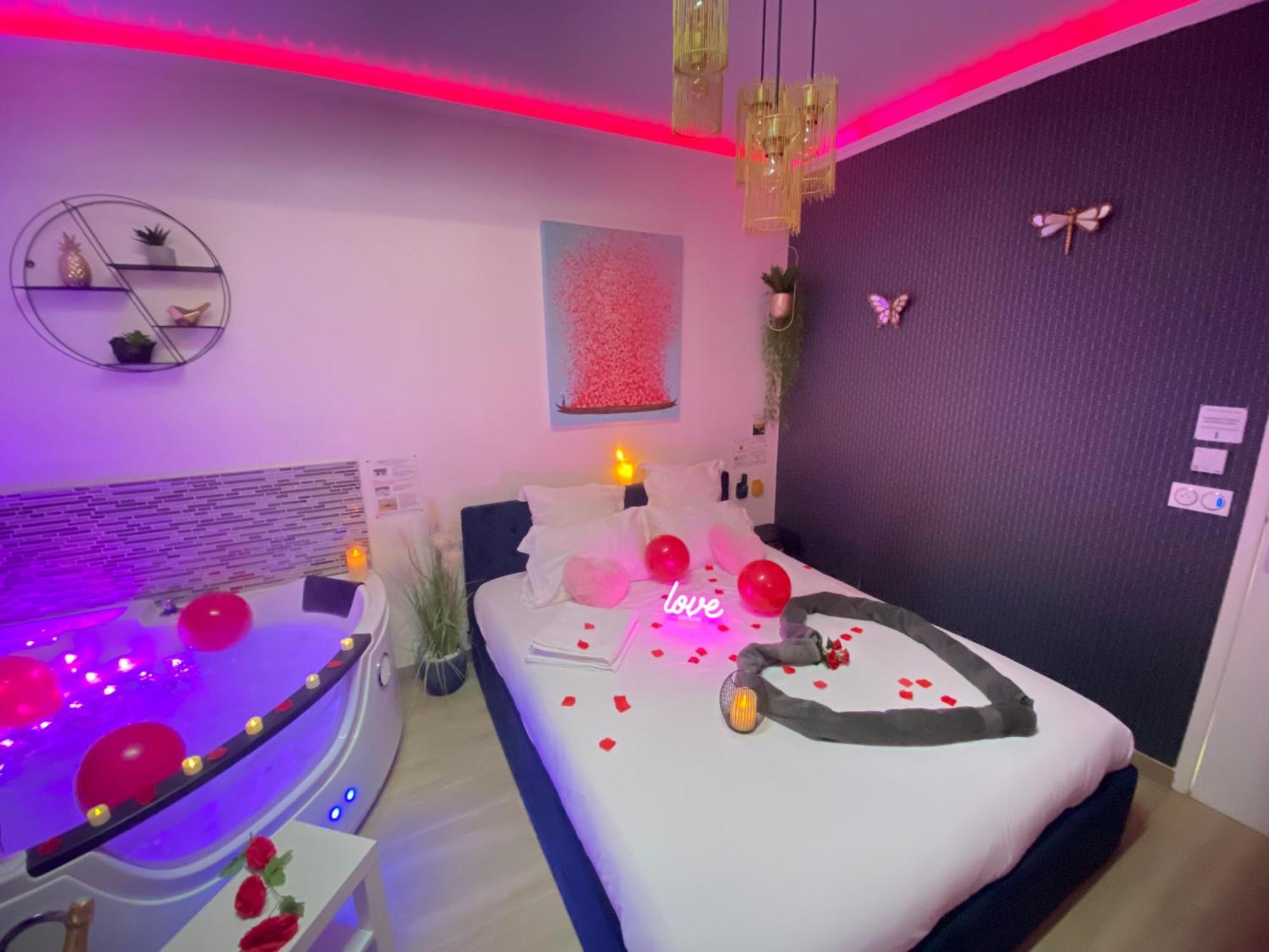 L'Escale Balneo'Romantique - Loveroom - Jacuzzi & Petit Dejeuner Villiers-sur-Marne Eksteriør billede